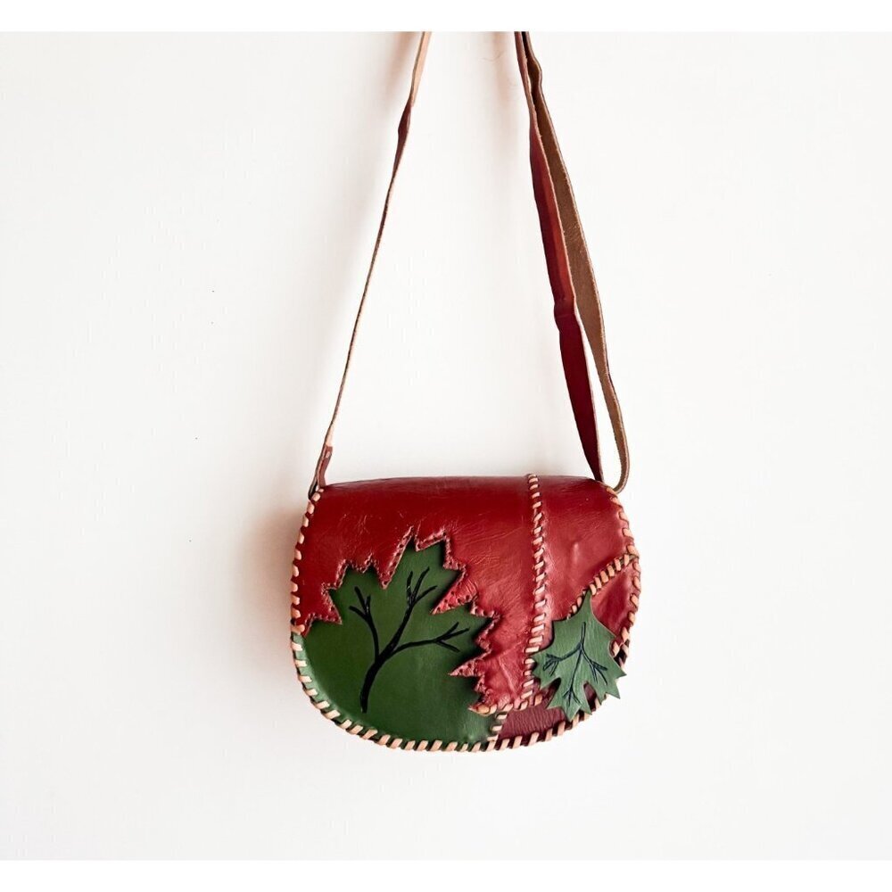 Vintage Handmade Leaf Motif Oval Crossbody Bag